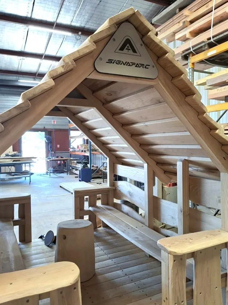 MLU002_Robanc (1).webp