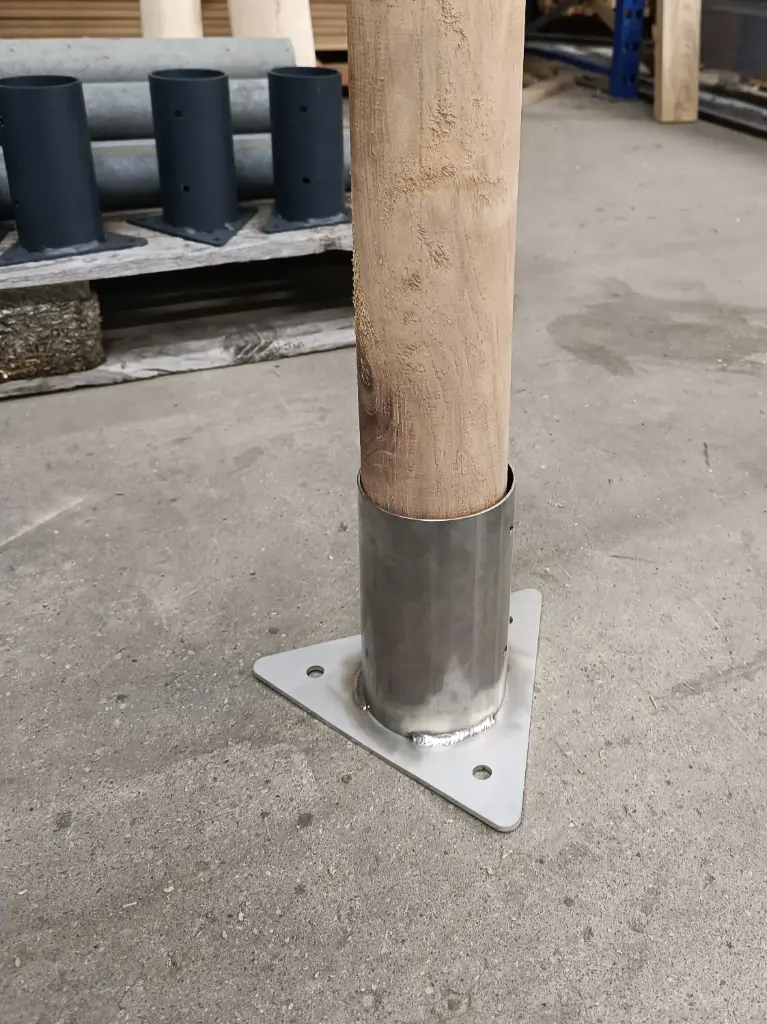 Platine inox pour poteau rond