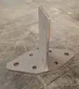 Platine T angle pour poteau rond ou carré