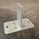 Platine T droit pour poteau rond ou carré
