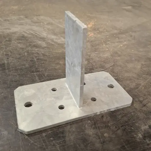 [PLT013] Platine T droit pour poteau rond ou carré